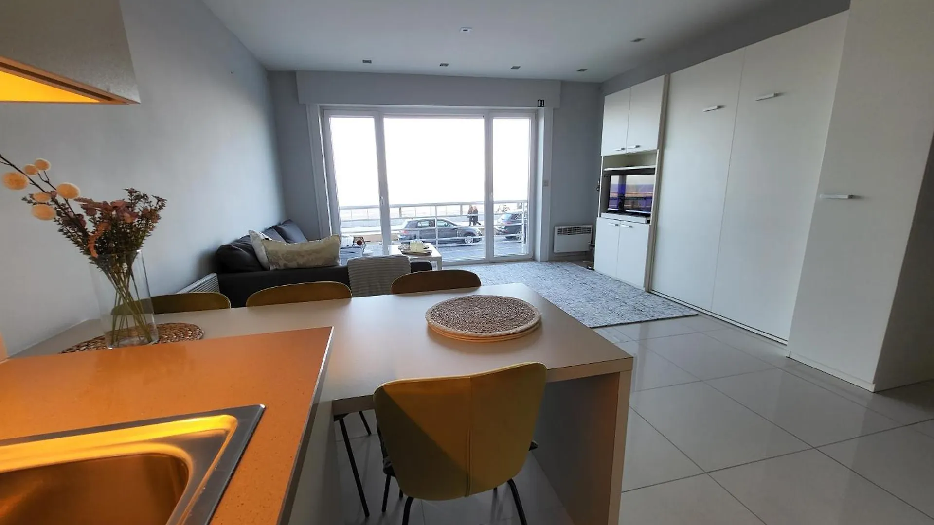 'Aurore' - Romantic Studio With Seaview Ostend Apartment